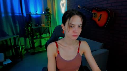 Emily online show from 12/05/24, 06:10