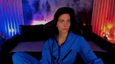 Emily online show from 12/19/24, 08:23