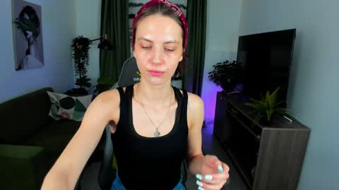 Emily online show from 01/16/25, 08:33