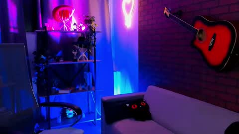 Emily online show from 02/28/25, 08:20