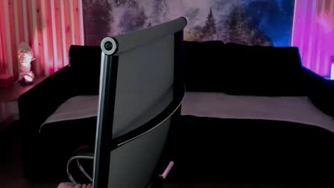 Emily online show from 09/13/25, 08:25