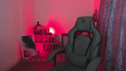 Emily online show from 09/23/25, 05:21