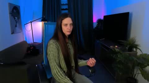 Emily online show from 09/26/25, 06:28