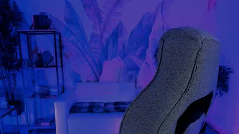 Emily online show from 10/11/25, 08:46