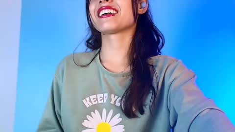 Snapshot of emilywithe_ chatting on 02/21/25, 09:24    online show from 02/21/25, 09:24