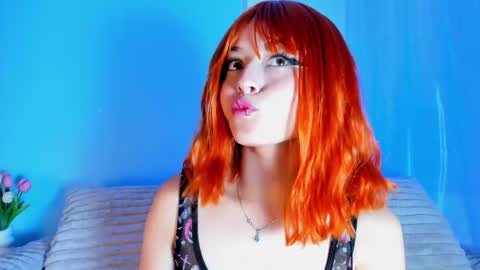 Snapshot of emilywithe_ chatting on 10/10/25, 11:15    online show from 10/10/25, 11:15