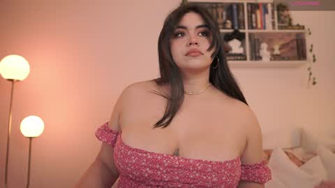 IG thickemmsss online show from 02/03/25, 07:42