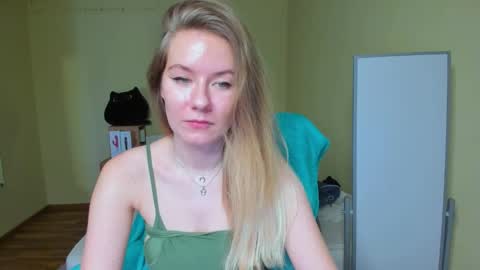 Emily online show from 02/19/25, 09:50