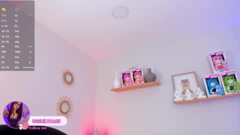 Snapshot of emilyy_bank chatting on 11/11/25, 07:47 Emily Bank online show from 11/11/25, 07:47