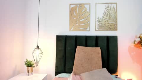 Emilyy Watson online show from 12/14/24, 12:12