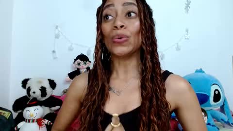 emilyzans07 online show from 02/13/25, 08:45