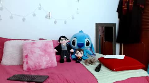 emilyzans07 online show from 02/19/25, 05:06