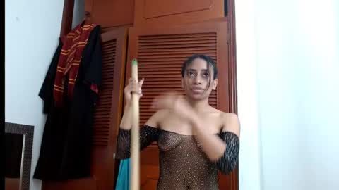emilyzans07 online show from 02/22/25, 06:19