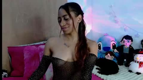 emilyzans07 online show from 03/06/25, 02:09