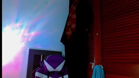 emilyzans07 online show from 03/07/25, 11:49