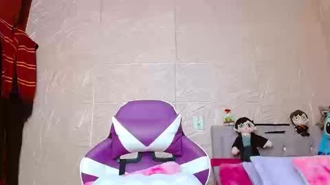 emilyzans07 online show from 09/23/25, 08:12