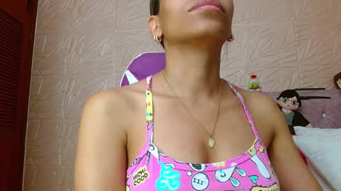 emilyzans07 online show from 09/28/25, 07:30