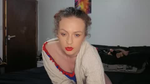 emliyjamesmjb online show from 03/18/26, 10:02