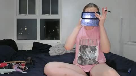 emliyjamesmjb online show from 04/03/26, 09:46