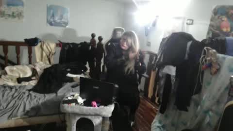 emma online show from 03/09/25, 12:42