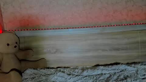 Emma online show from 10/31/25, 09:38