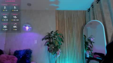 Snapshot of emma_____________ chatting on 10/15/25, 11:16 online show from 10/15/25, 11:16