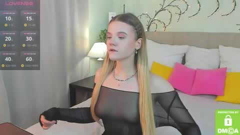 emma__peach online show from 06/09/26, 07:42