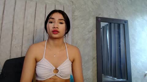 emma_and_aysha online show from 02/24/25, 06:58