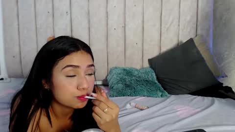 emma_and_aysha online show from 03/10/25, 05:39