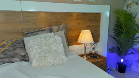 Snapshot of emma_bakker_ chatting on 02/01/25, 02:34 Emma online show from 02/01/25, 02:34