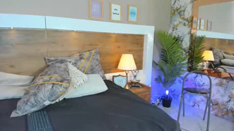 Snapshot of emma_bakker_ chatting on 02/13/25, 03:03 Emma online show from 02/13/25, 03:03