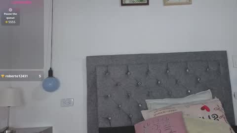 Emma online show from 09/18/25, 04:25