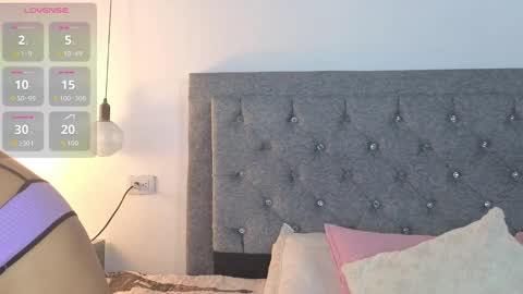 Emma online show from 10/10/25, 06:34