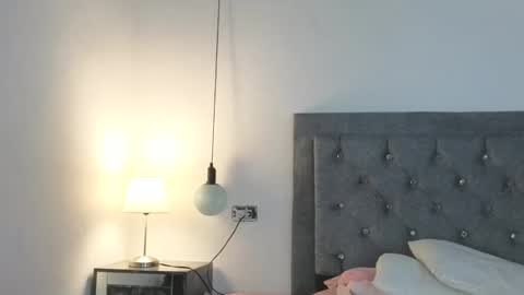 Emma online show from 12/05/25, 05:16