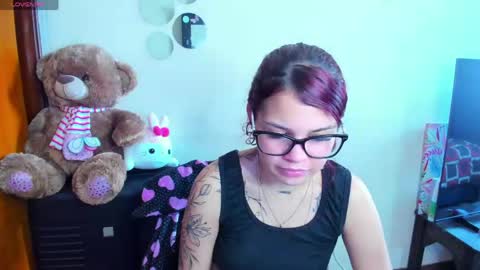 emma_boo_ online show from 05/06/26, 06:46