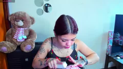 emma_boo_ online show from 05/11/26, 04:04