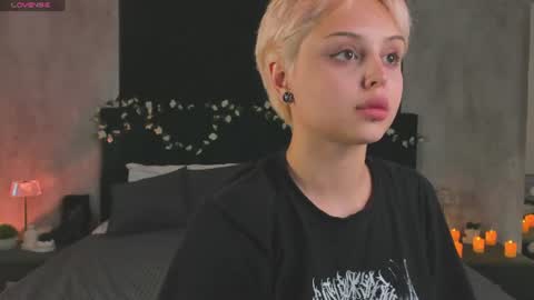 Emma online show from 07/29/26, 09:40