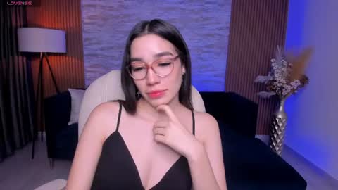 Snapshot of emma_caarter chatting on 06/12/26, 03:38 emma_caarter online show from 06/12/26, 03:38
