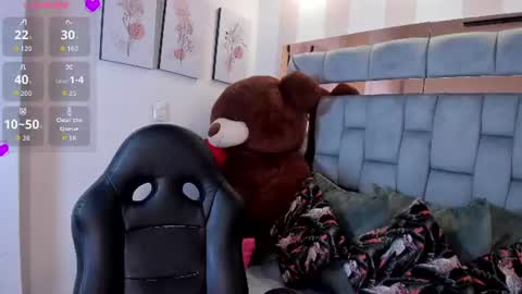 pau online show from 07/19/26, 01:26