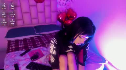 Snapshot of emma_cg chatting on 05/23/26, 07:18 Emma Or you can call me cutie online show from 05/23/26, 07:18
