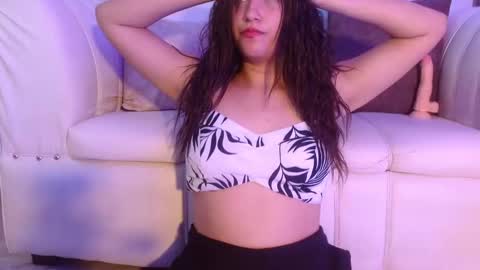 Emily online show from 09/11/25, 08:20