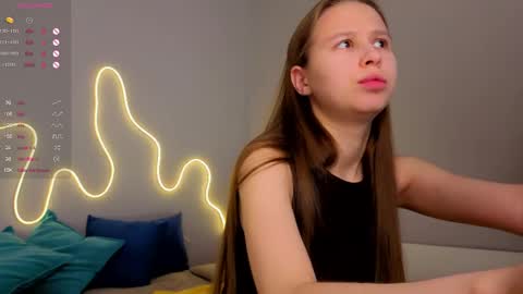 Emma online show from 06/08/26, 01:50