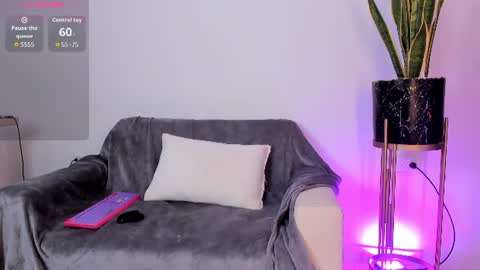 Emma online show from 07/12/26, 01:51