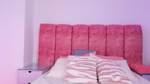 Emma online show from 11/13/25, 03:16