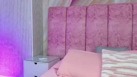 Emma online show from 04/29/26, 03:10