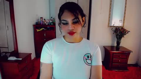 Snapshot of emma_diva chatting on 12/08/24, 06:39 emma online show from 12/08/24, 06:39