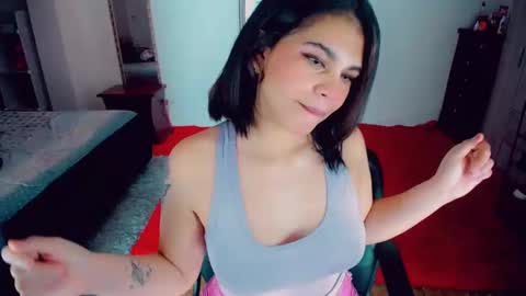 Snapshot of emma_diva chatting on 02/15/25, 12:59 emma online show from 02/15/25, 12:59