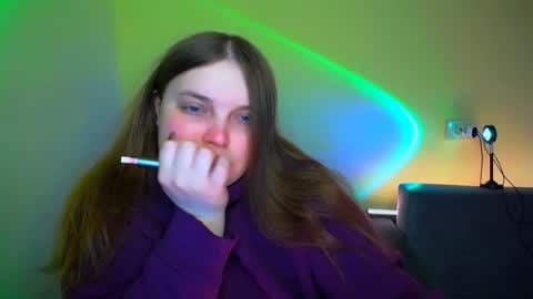 Snapshot of emma_dorn chatting on 09/29/25, 05:01 Eva online show from 09/29/25, 05:01