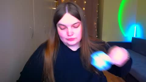 Snapshot of emma_dorn chatting on 10/05/25, 10:13 Eva online show from 10/05/25, 10:13