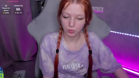 Snapshot of emma_dusk chatting on 05/15/26, 11:23 Emma online show from 05/15/26, 11:23